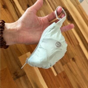 Step Out High Rise Short 3". size 4 fold into itself pouch